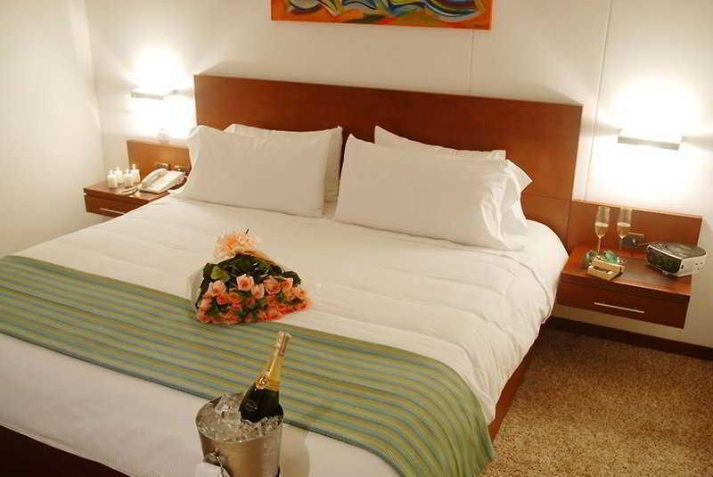 Nh Bogota Pavillon Royal Hotel Luaran gambar
