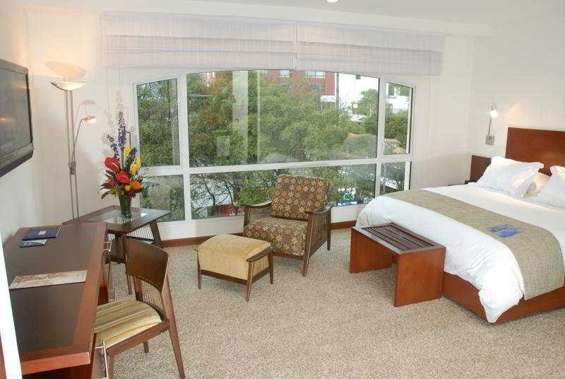 Nh Bogota Pavillon Royal Hotel Luaran gambar
